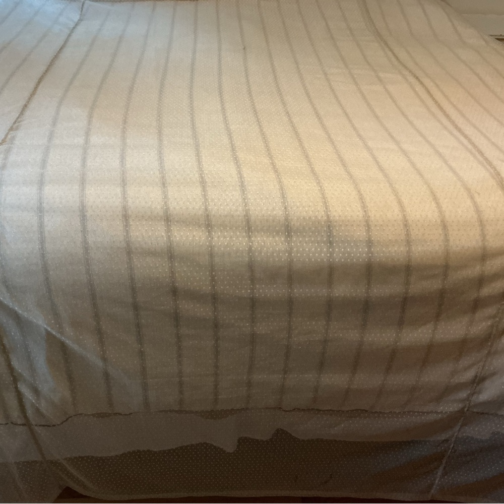 California King Sheer Shimmery Bed Cover - Picture 12 of 16
